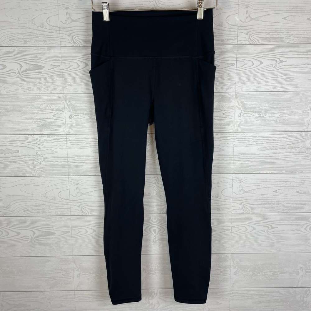 Spyder Active Black Capris Size Medium